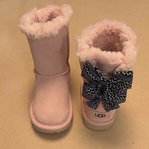 Little Girl’s Size 10 Blush Pink UGG Boots with Bow Detail NWOB